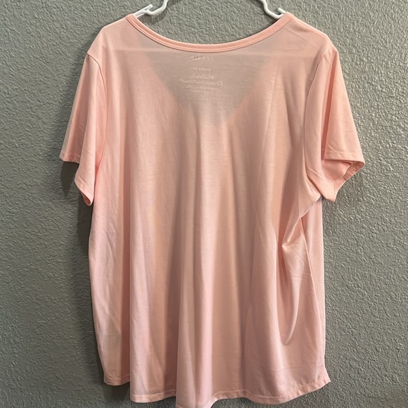 Torrid Girlfriend Jersey VNeck Tee size 2 NWT Classic Fit - Picture 2 of 5